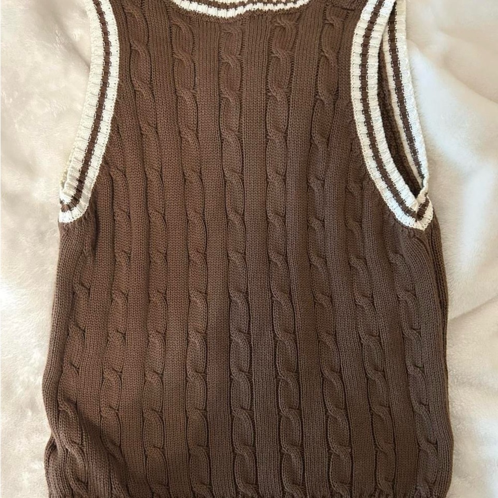 Brandy Melville Brown Knit Vest with Cream Trim - Picture 3 of 4